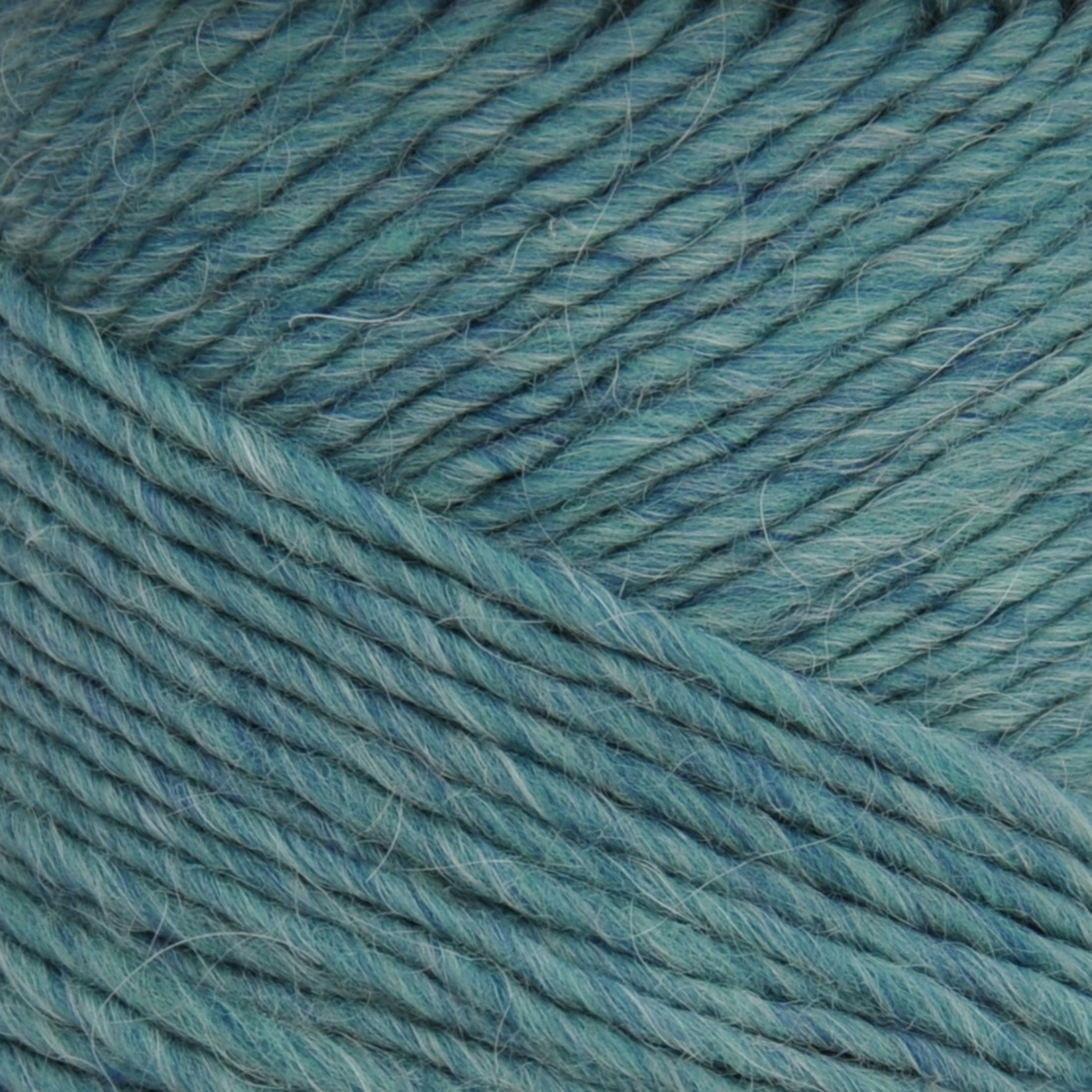 Brown Sheep Lamb’s Pride Bulky yarn skein, Seaside muted teal colorway close-up