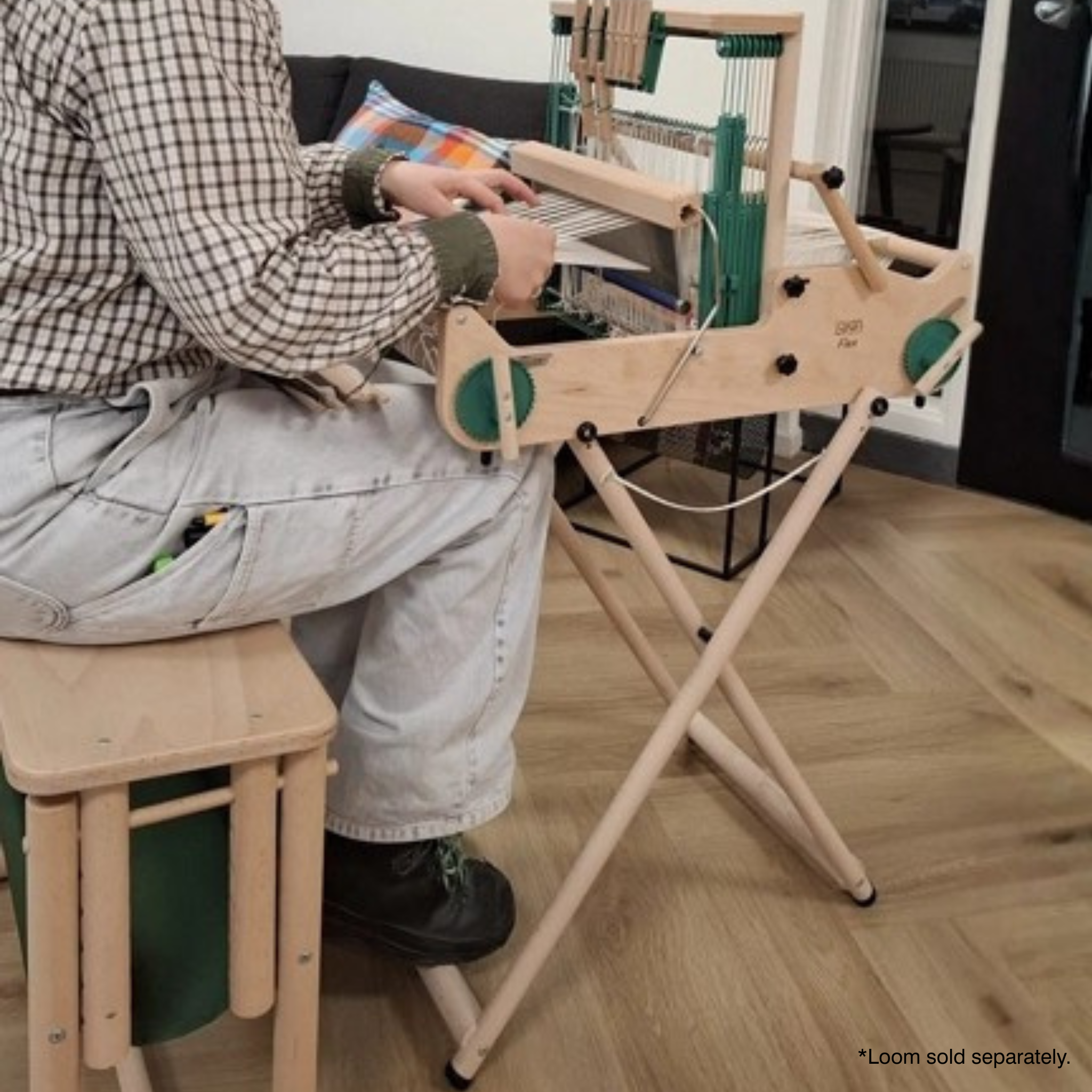 Lojan Flex Loom Stand