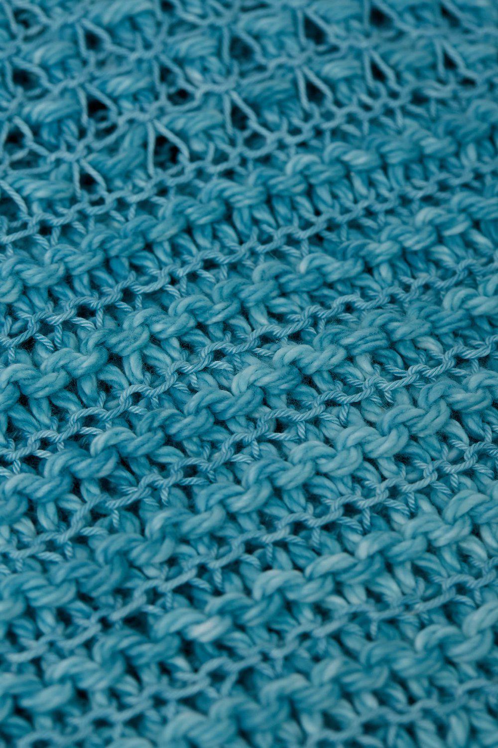 Kumru Shawl Pattern-Knitting Patterns-Urth Yarns-Revolution Fibers