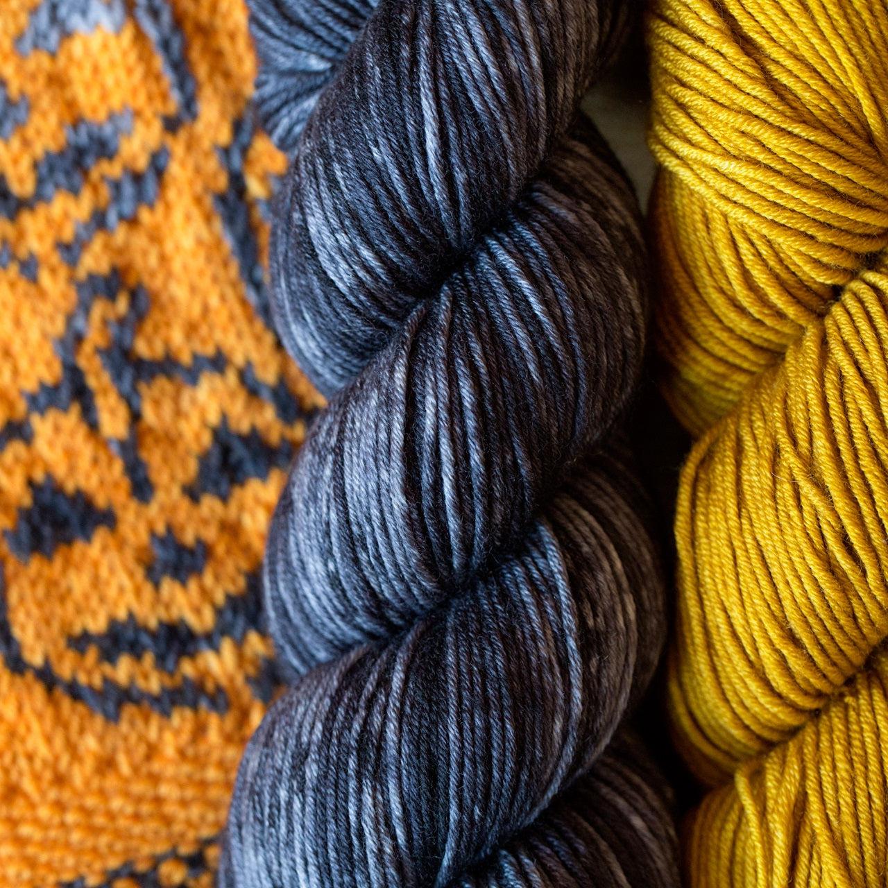 Pumpkin Trick or Treat Bag Kit-Knitting Kits-Urth Yarns-Revolution Fibers